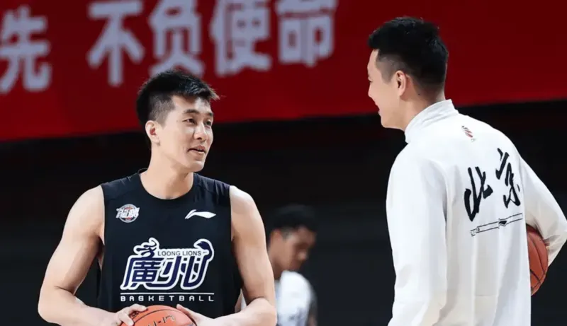 8868体育官方入口-翟晓川社媒发文：我两兄弟解说夸我了是吧，感谢球迷支持